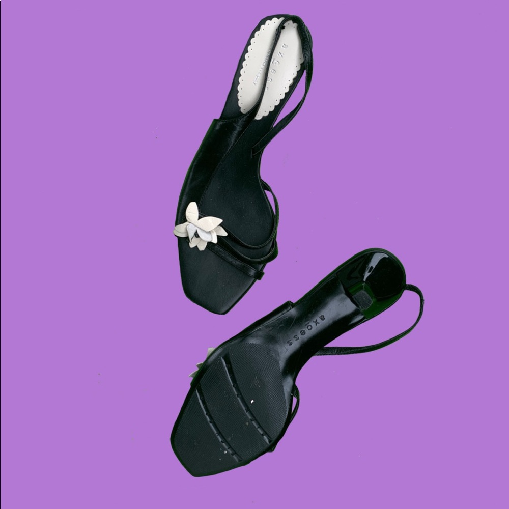 daisy kitty heels